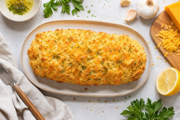 Cheddar Bay Biscuit Bread recipe from Sunrise & Crumb